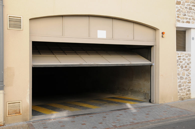 Commercial garage door sales